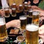 Uống quá nhiều bia rượu gây ảnh hưởng đến sinh lý nam giới
